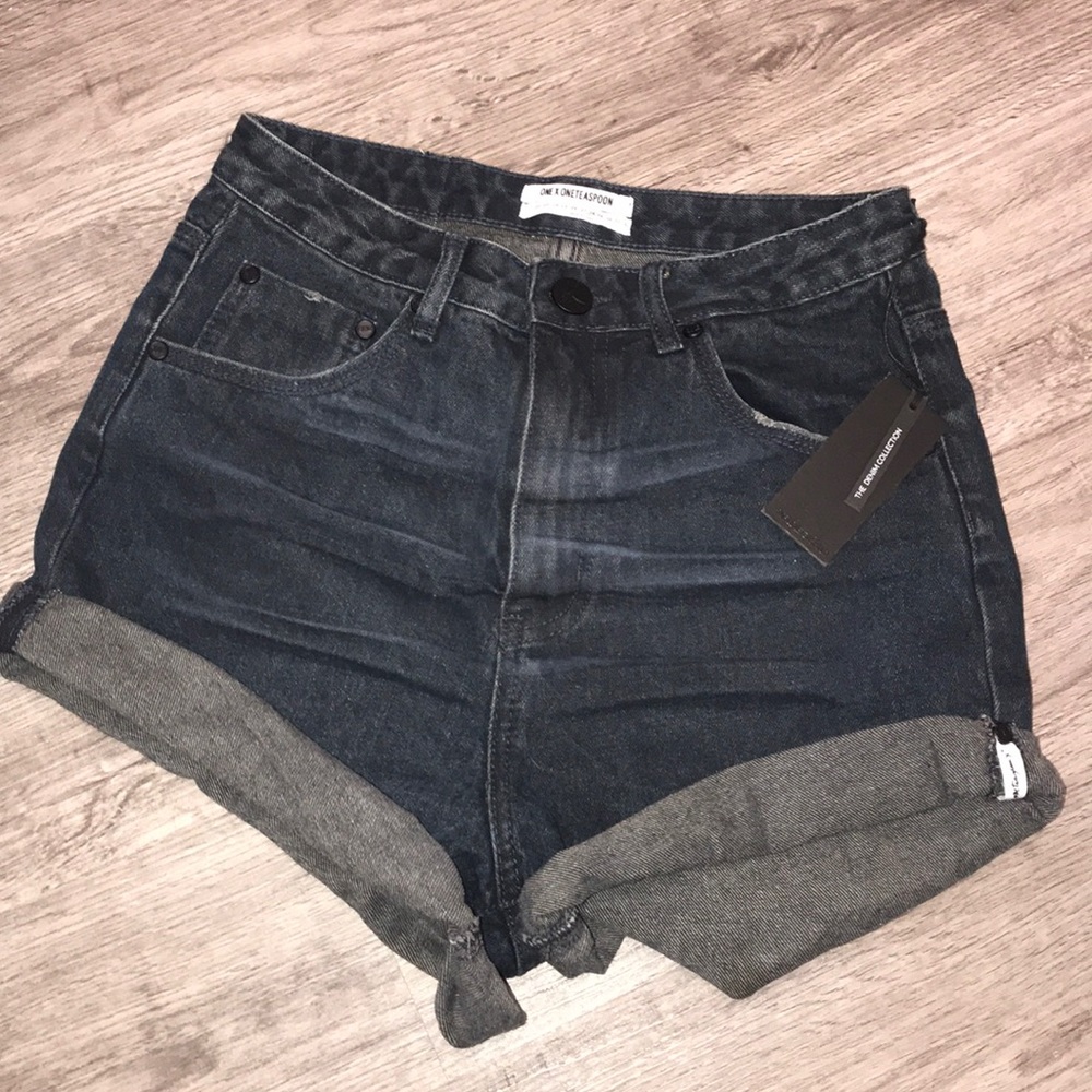 ONE TEASPOON BANDIT SHORTS NWT